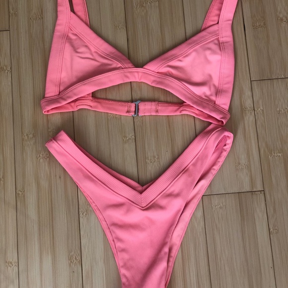 ❌SOLD❌ ONEONE swimwear bikini - Picture 2 of 6